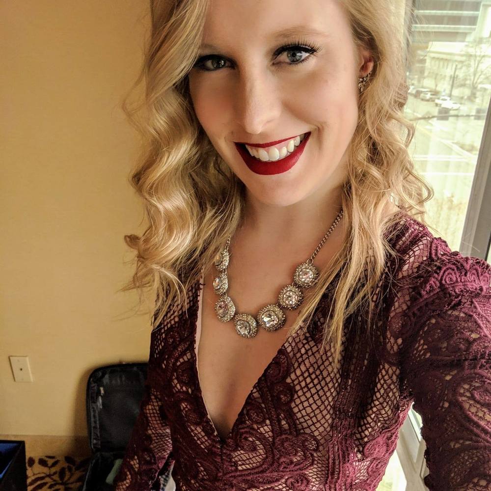 Meet your Posher, Anna